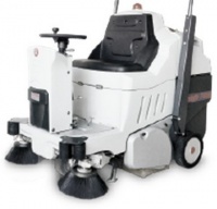 BENNETT TORNADO 700BD